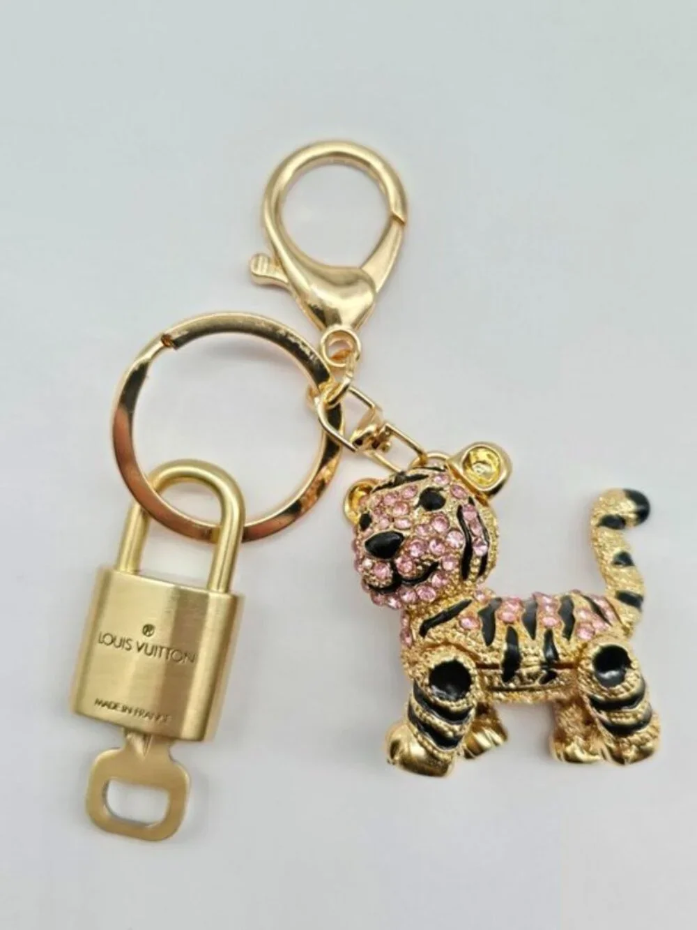 Louis Vuitton Authentic Gold Padlock 🔑 Key + Stylish Unbranded Lion Bag Charm